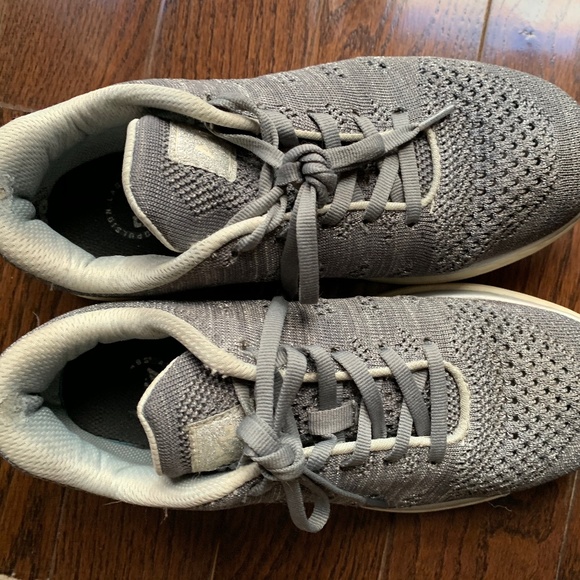 Light Grey APL TechLoom Pro - Picture 1 of 5